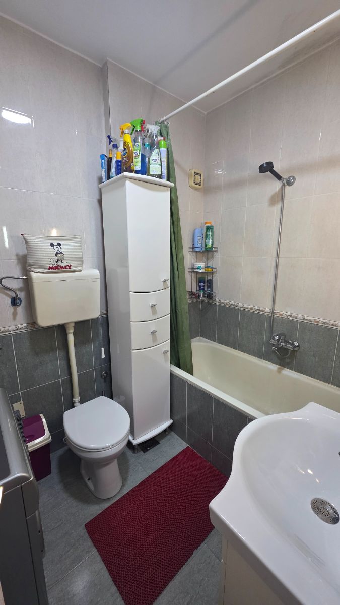 Prodaje se Trosoban stan na Žitnom trgu