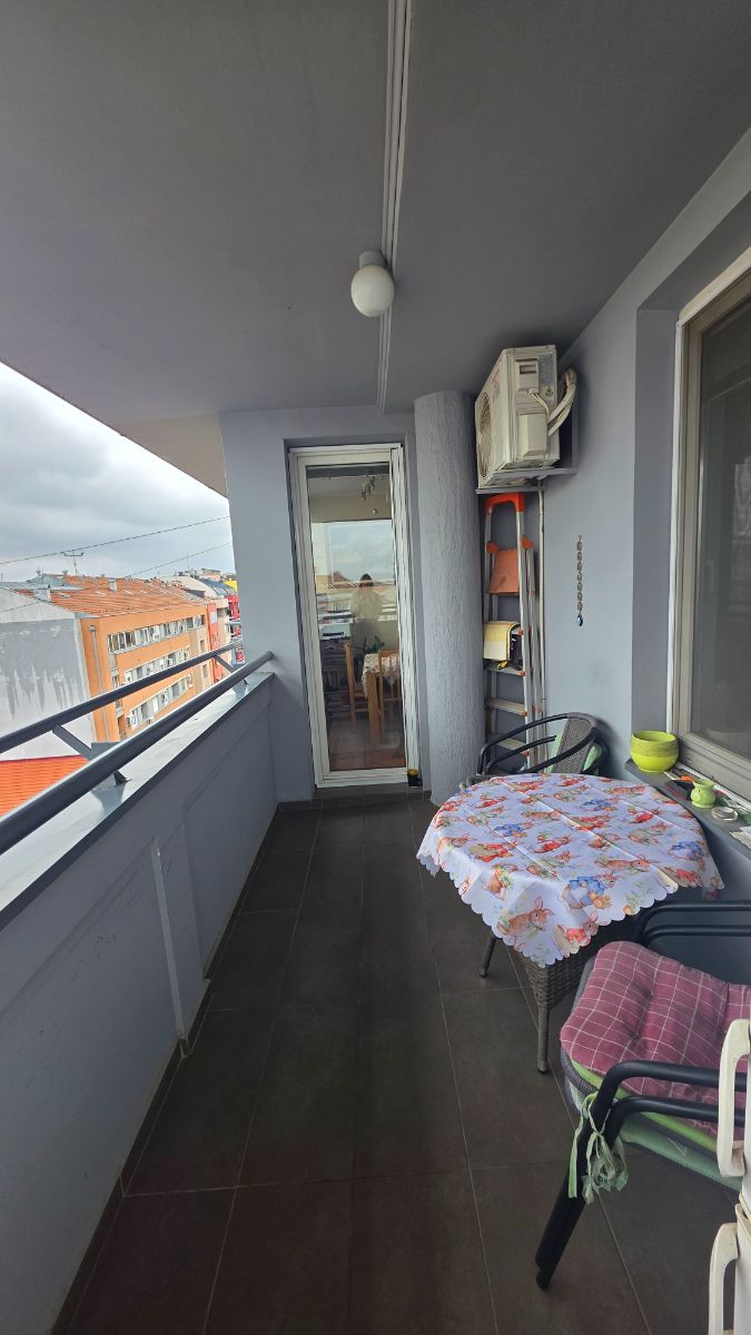 Prodaje se Trosoban stan na Žitnom trgu