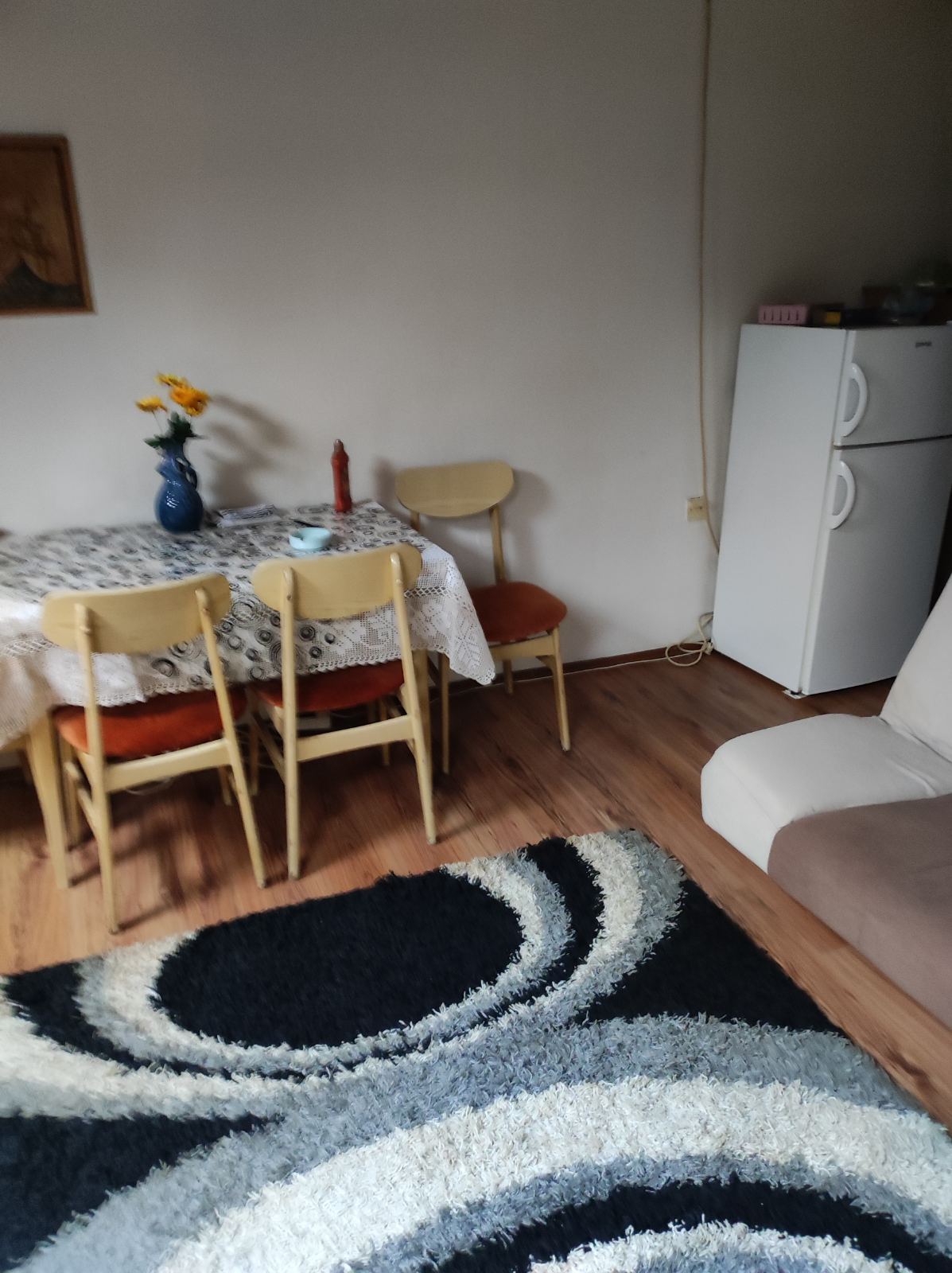 Garsonjera 27m2 – Braće Dronjak – Zgrada od crvene fasadne cigle – Odmah useljiva