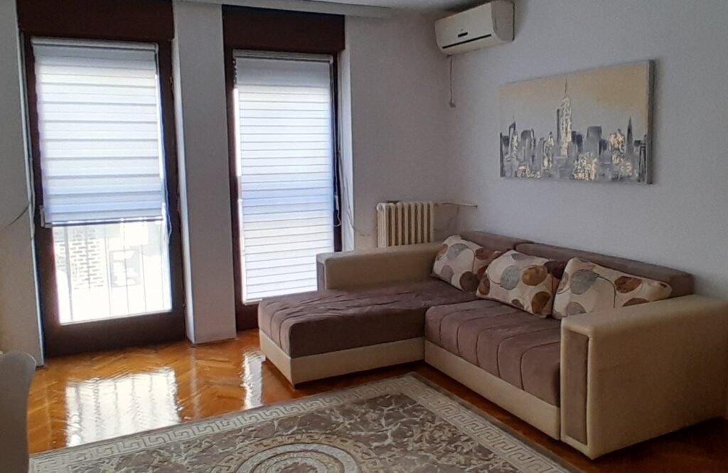 img 3141e67cbaafca0891dccaeaa9af0681 v